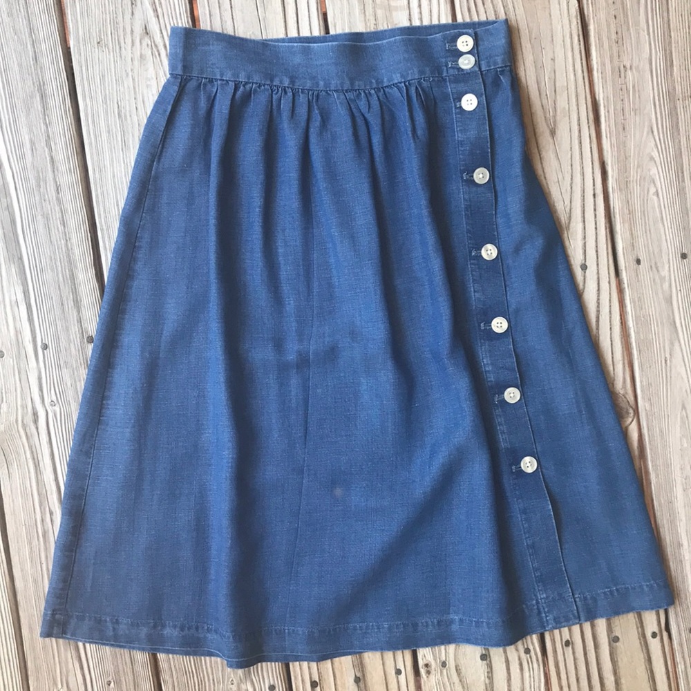 Loft skirt, nwt size 6
